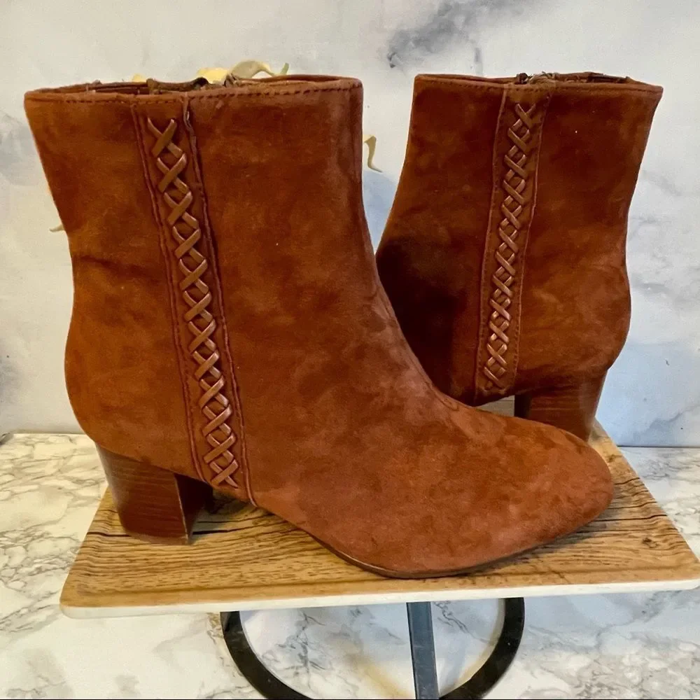 Earth Sparta Cinnamon Suede Leather Ankle Boots Size 8.5 NWOT - Picture 1 of 10